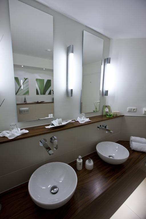 Hotel Rheinpark 레스 외부 사진