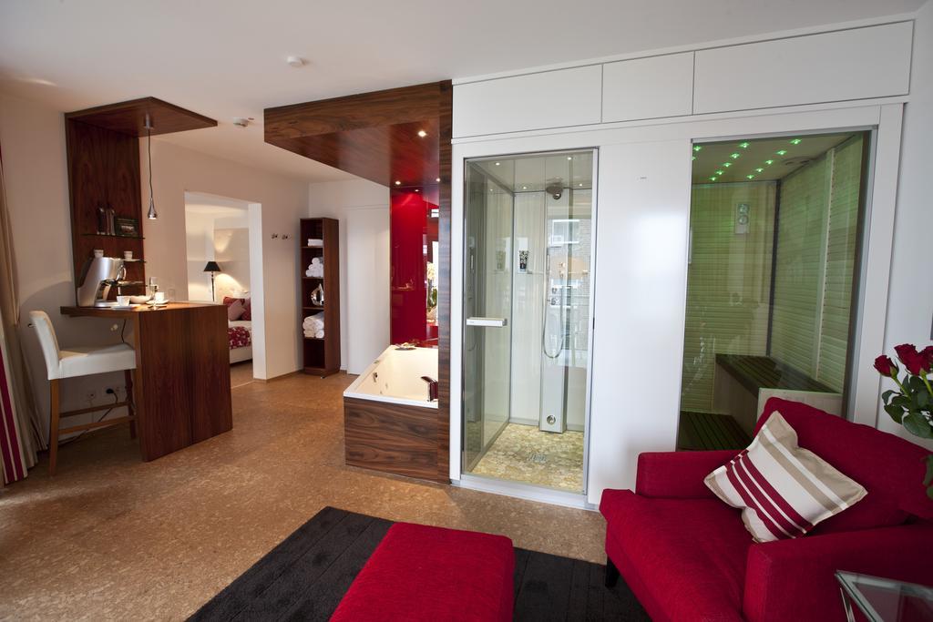 Hotel Rheinpark 레스 외부 사진